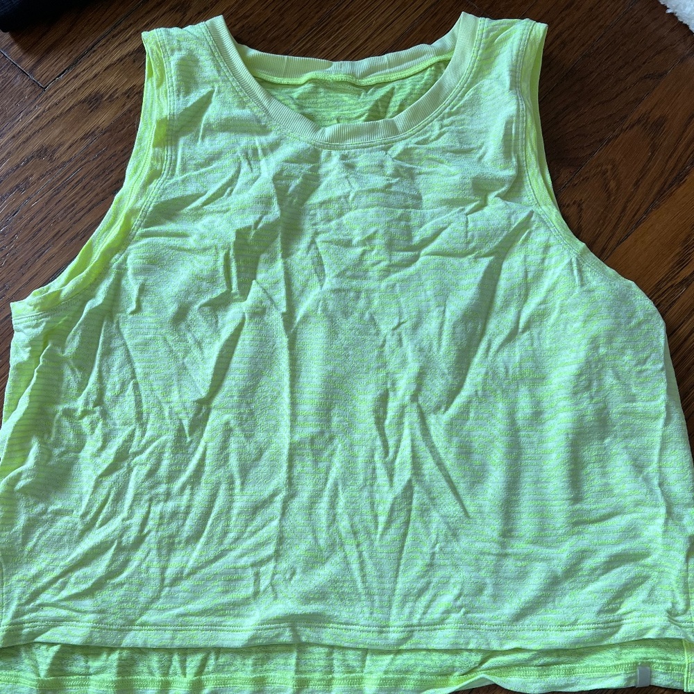Lululemon L neon green crop tank
